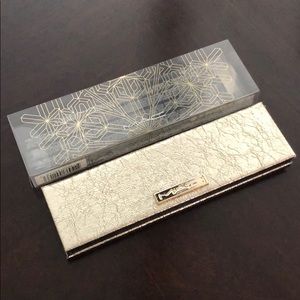 Never used Limited Edition MAC Eye Shadow Compact